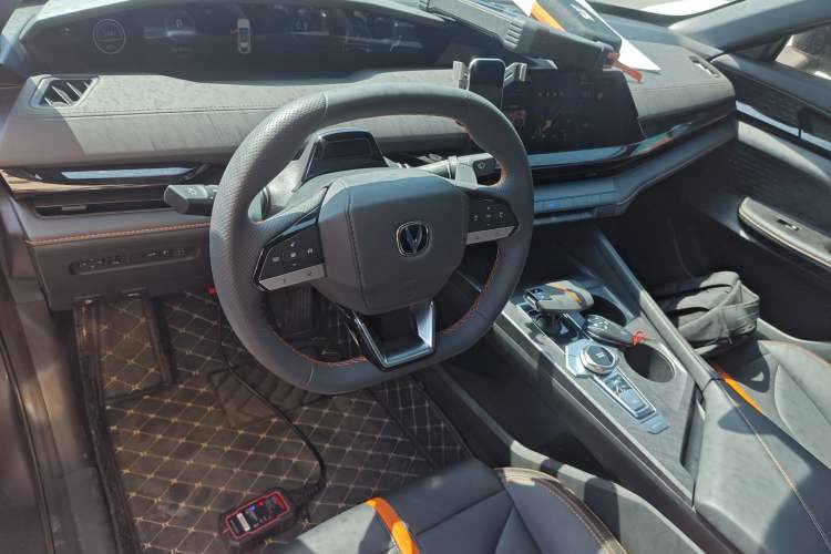 Used CHANGAN UNI-V 2024 1.5T Prestige Edition