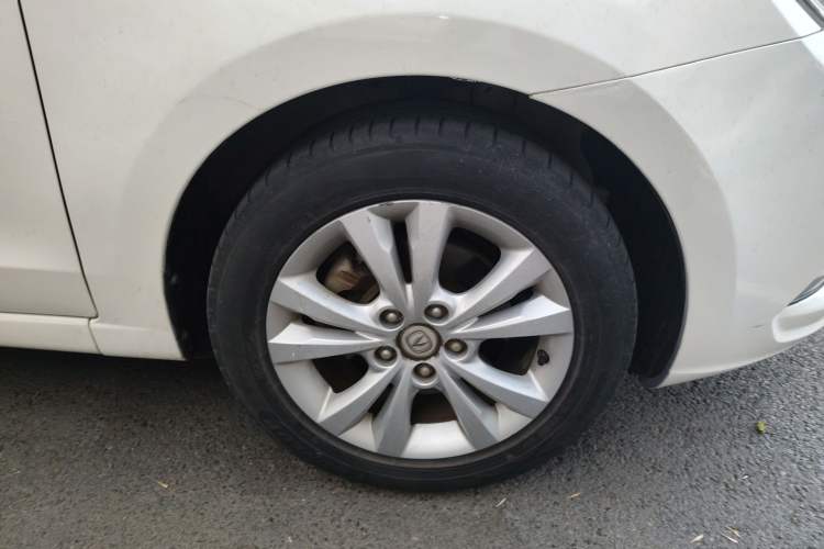 Used CHANGAN Eado 2013 1.6L Manual Luxury Model China V Standard
