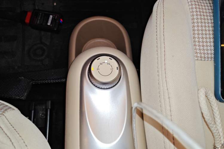 Used Wuling Hongguang MINIEV 2025 Four-Door Version Premium Edition
