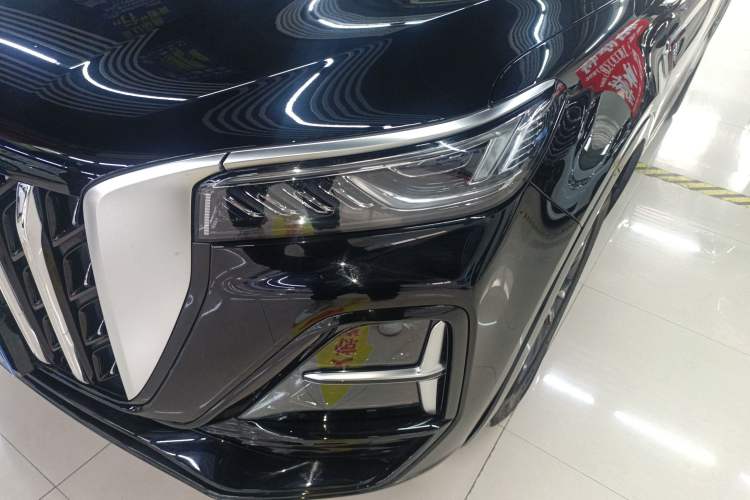 Used Hongqi HS5 2023 2.0T Qixiang Pro Edition
