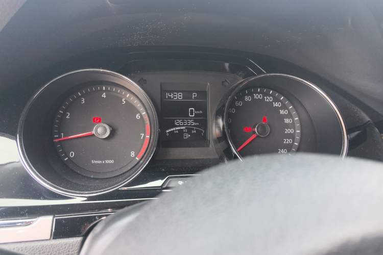 Used Volkswagen Bora 2013 1.6L Automatic Comfort Model Odometer Close Up