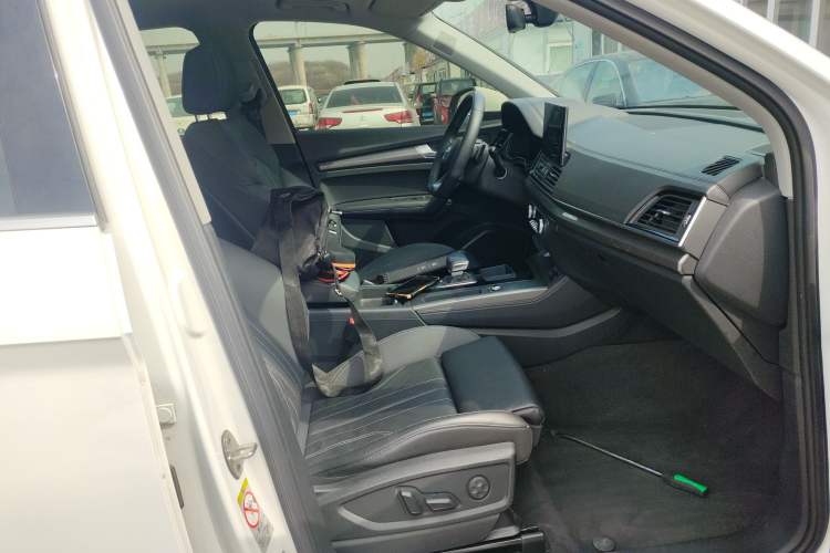 Used Audi Q5L 2022 45T Luxury Dynamic Model