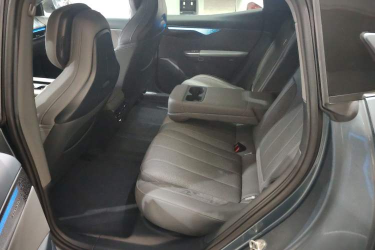 Used Lynk & Co 07 2024 EM-P 126 Long-Range Ultra
