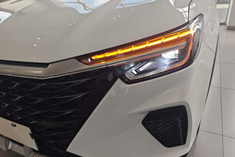 Used Roewe RX5 2023 PLUS 330TGI Automatic Trendsetting Smart Edition