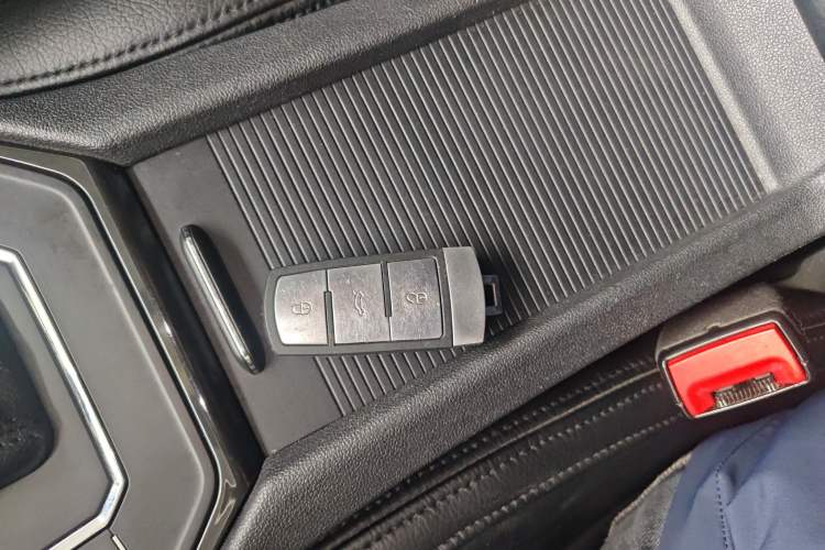 Used Volkswagen Lamando 2017 230TSI DSG Fashion Edition
