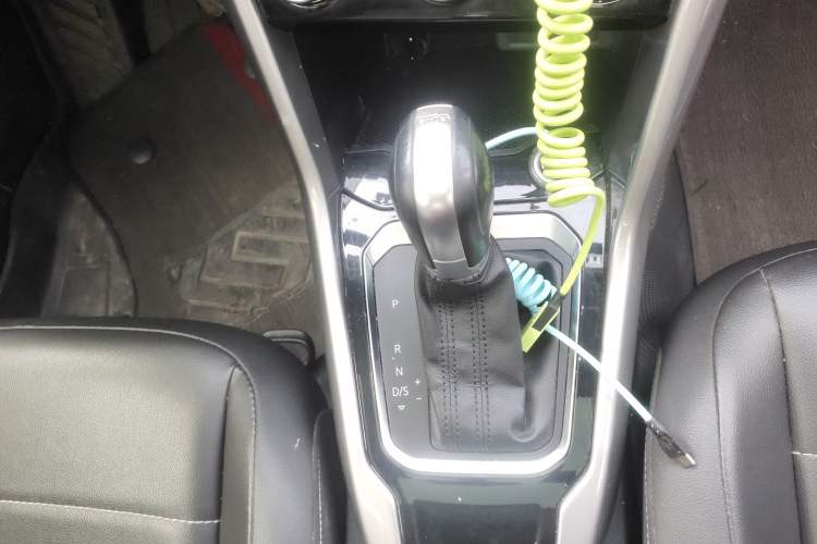 Used Volkswagen T-ROC 2019 230TSI DSG Two-Wheel Drive Advanced Version China V Standard