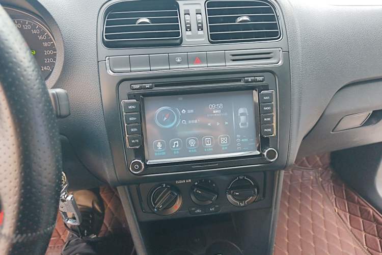 Used Volkswagen Polo 2016 1.4L Automatic Trendy Model
