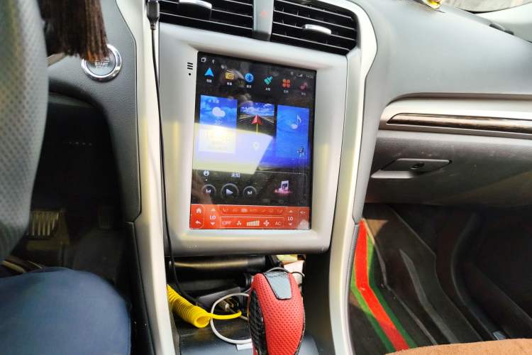 Used Ford Mondeo 2013 2.0L GTDi 200 Luxury Model
