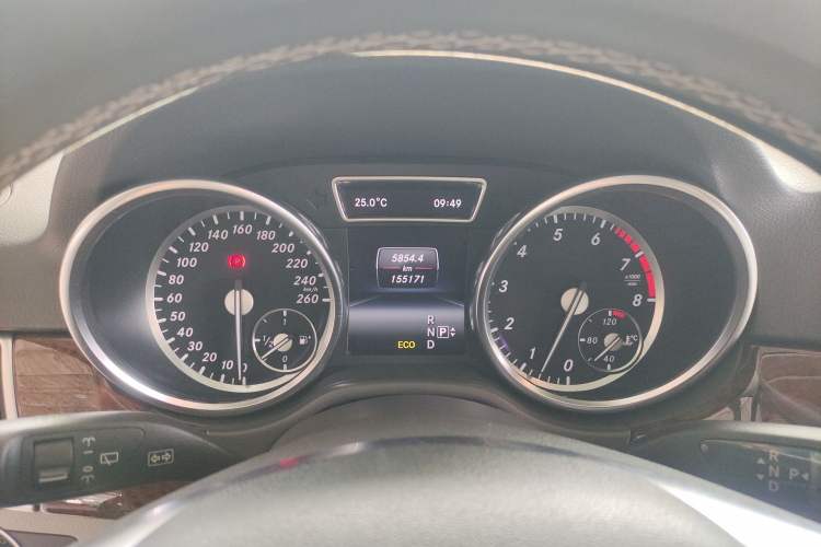 Used Mercedes-Benz M-Class 2014 ML 400 4MATIC Dynamic Model