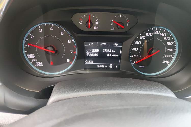 Used Chevrolet Malibu XL 2016 1.5T Dual-Clutch Ruichi Edition Odometer Close Up