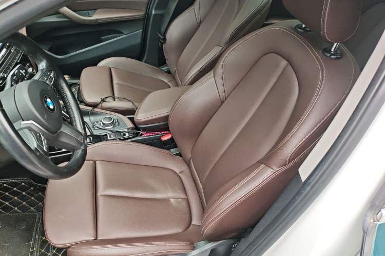 Used BMW X1 2022 Updated xDrive25Li Premium Edition Left Front Seat