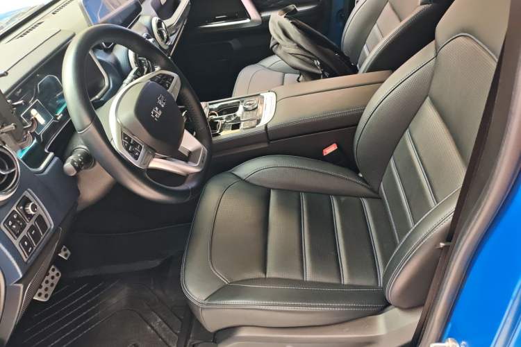 Used BAIC Off-Road BJ40 2021 2.0D Automatic Four-Wheel Drive Blade Hero Edition Adventurer Type Driver Seat