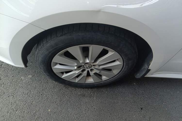 Used Volkswagen Lavida 2013 Restyled Classic 1.6L Automatic Comfort Edition Left Front Wheel Hub