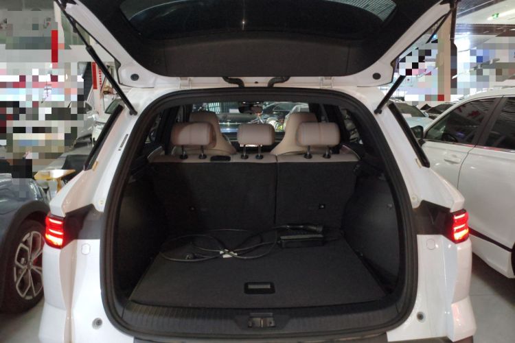 Used BYD Song Pro New Energy 2024 HONOR Edition DM-i 71KM Navigation Model Trunk