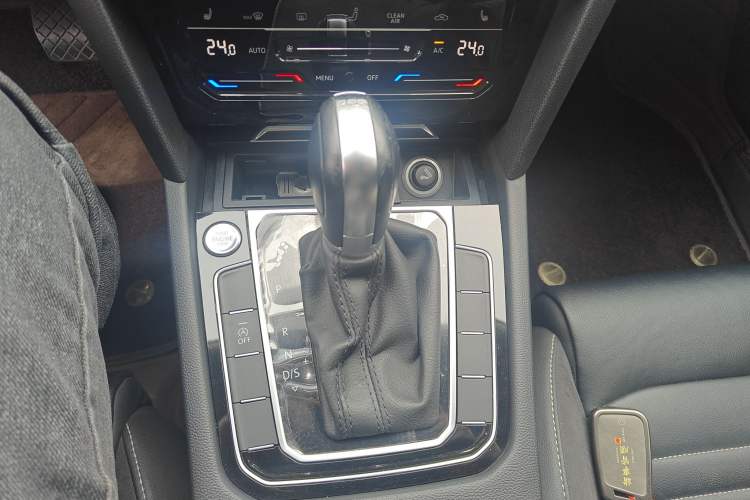 Used Volkswagen Magotan 2020 330TSI DSG Leading Model Gear Lever