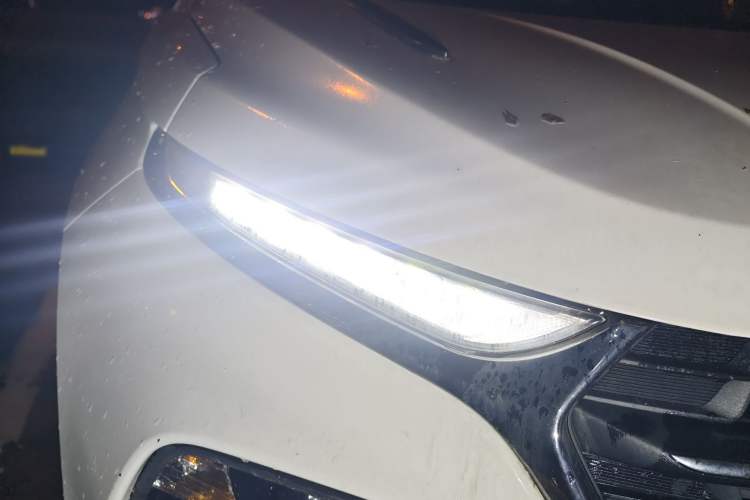 Used Baojun 510 2017 1.5L Manual Luxury Model Right Front Headlight