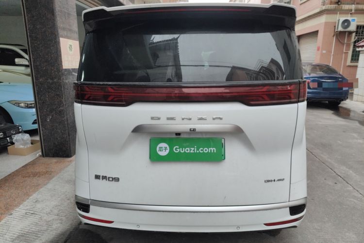 Used Denza D9 2024 DM-i 980 Four-Wheel Drive Prestige Model
