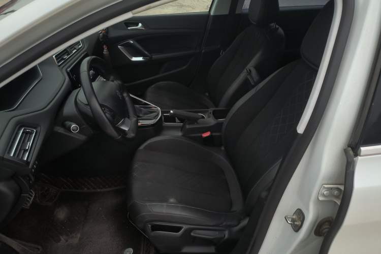 Used Peugeot 308 2016 1.6L Automatic Luxury Edition
