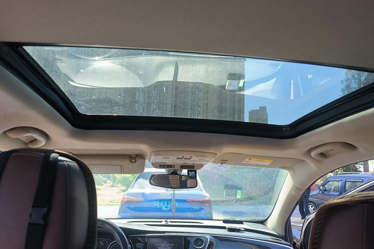 Used Buick Envision 2014 28T Four-Wheel Drive Elite Model Headliner