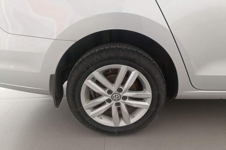 Used Volkswagen Jetta 2019 Dream Edition 1.5L Manual Fashion Version Exterior 5