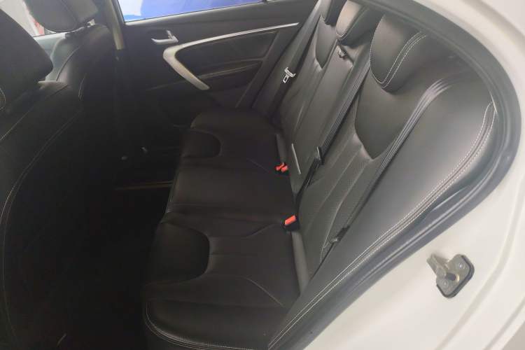 Used Geely Auto Emgrand 2017 Sedan Million Edition 1.5L Manual - Upward Version