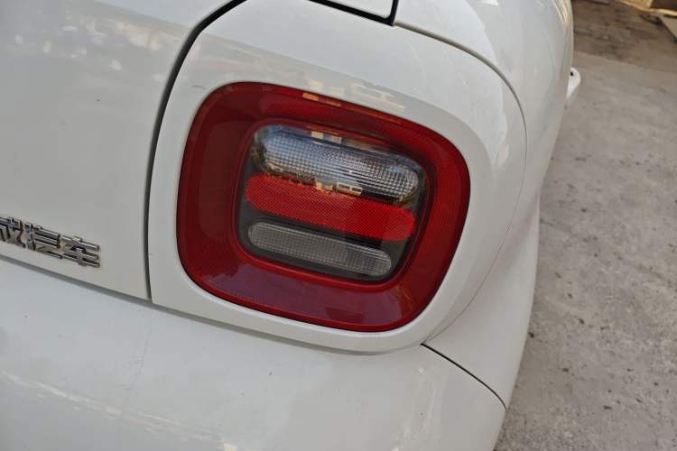 Used ORA Black Cat 2019 351 km Fun Edition
