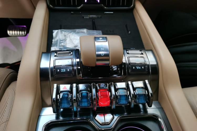 Used Formula Leopard 8 2025 Smart & Brave Flagship Edition 7 Seats