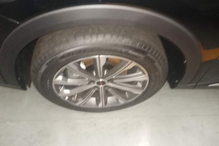 Used EXEED Stellar 2023 400T Two-Wheel Drive Comfort Edition Left Front Wheel Hub