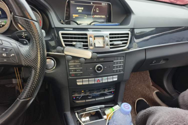 Used Mercedes-Benz E-Class 2015 Revised E 180 L Sport Edition Audio And AC Panel