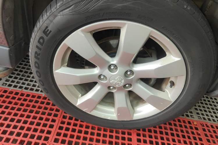Used Mitsubishi Outlander 2011 Kicks 2.4 Fashion Edition
