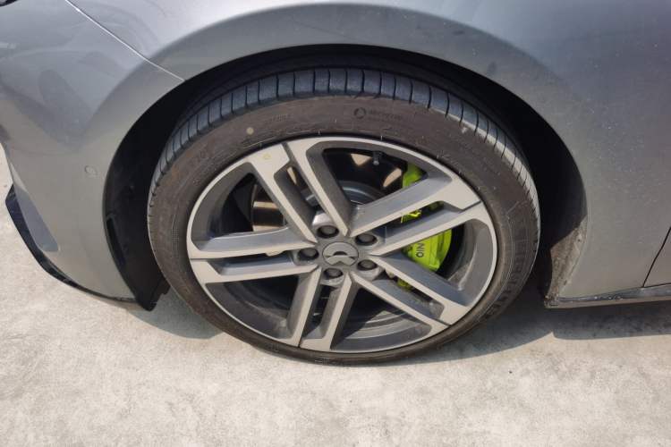 Used Nio ET5T 2025 Model Champion Commemorative Edition, 75kWh Touring
