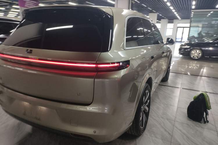 Used Li Auto L8 2023 Air model