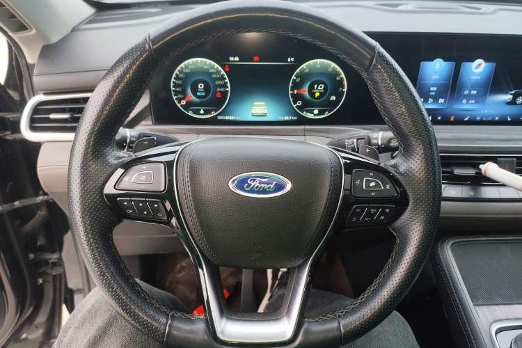 Used Ford Equator 2023 EcoBoost 225 Premier 7-Seater (2/3/2)
