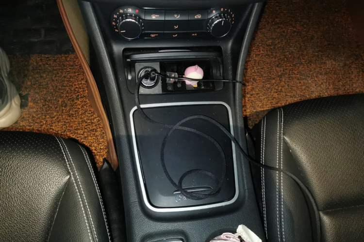 Used Mercedes-Benz GLA 2015 GLA 220 4MATIC Fashion Model
