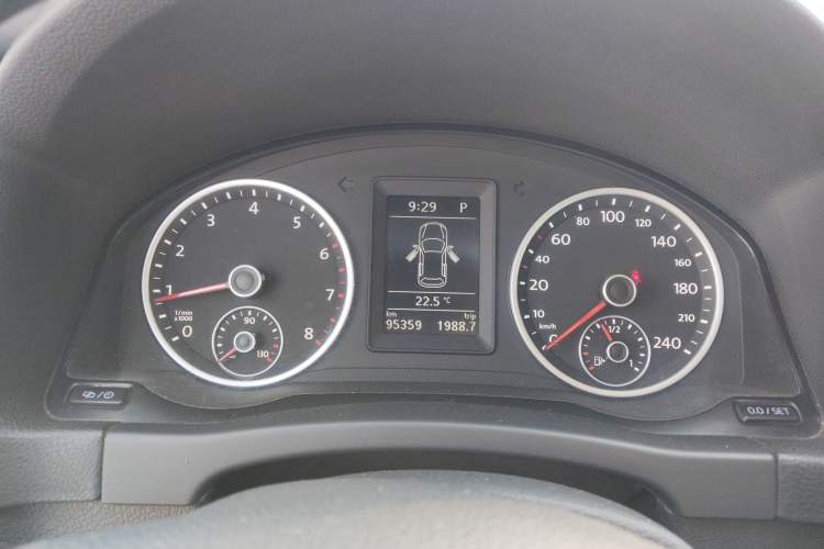 Used Volkswagen Tiguan 2017 300TSI Automatic Two-Wheel Drive Silk Road Comfort Edition
