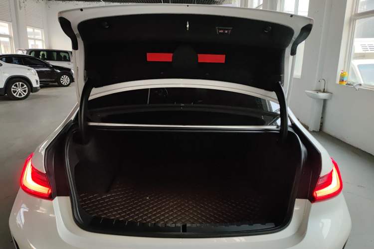 Used BMW 3 Series 2023 325Li M Sport Package