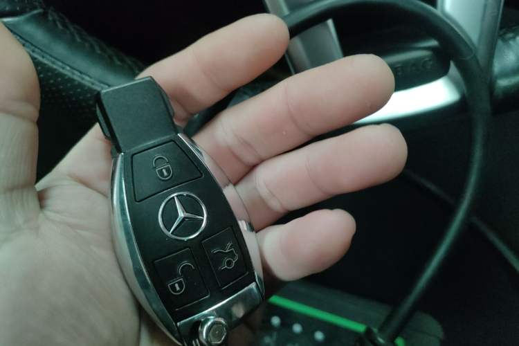 Used Mercedes-Benz GLK-Class 2015 GLK 300 4MATIC Fashion Edition Ultimate Version Vehicle Key