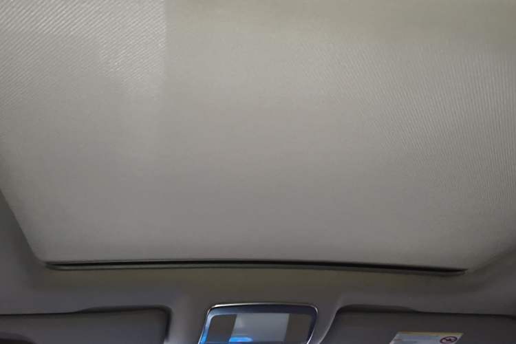 Used Zotye T600 2016 Sport Edition 2.0T DCT Luxury Model Headliner