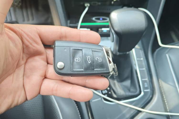 Used Volkswagen Tiguan L 2022 330TSI Automatic Two-Wheel Drive Smart Edition
