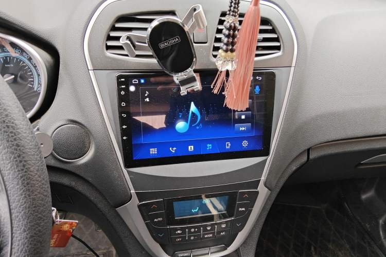 Used GAC Trumpchi GS5 2012 2.0L Manual Two-Wheel-Drive Anniversary Limited Edition