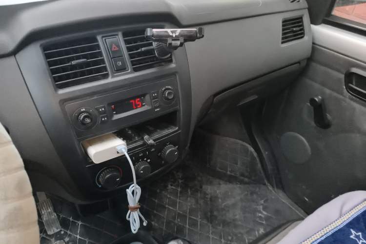 Used Wuling Rongguang 2014 1.5L S Base Version