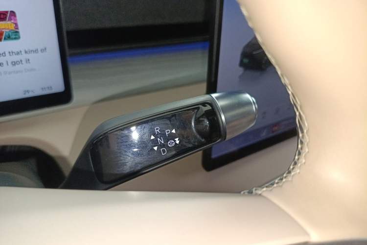 Used XPeng X9 2024 702 Ultra-Long Range Max
