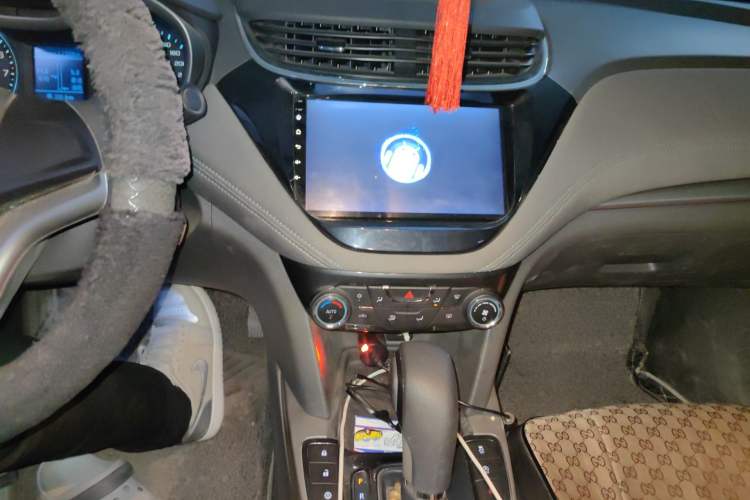 Used Chevrolet Malibu 2018 530T Automatic Comfort Edition Audio And AC Panel