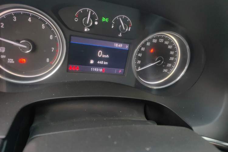 Used Buick LaCrosse 2021 552T Luxury Version Odometer Close Up