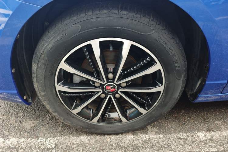 Used Roewe i5 2020 1.5L Automatic 4G Connect Luxury Flagship Edition
