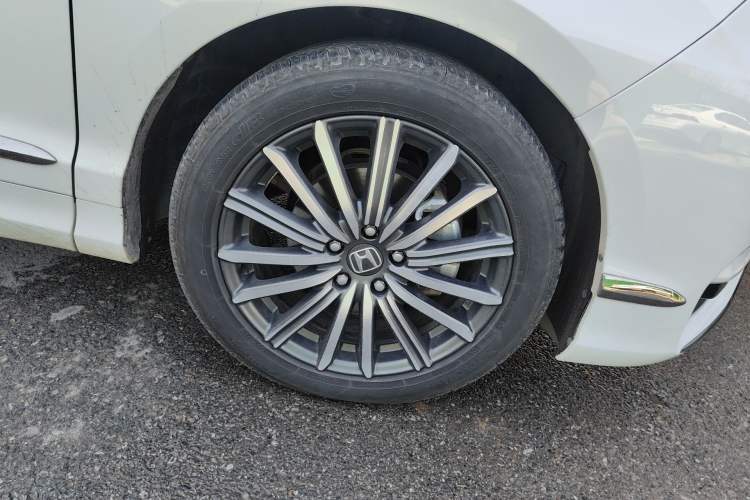 Used Honda Elysion 2022 2.0L eHEV Luxury First Edition Right Front Wheel Hub