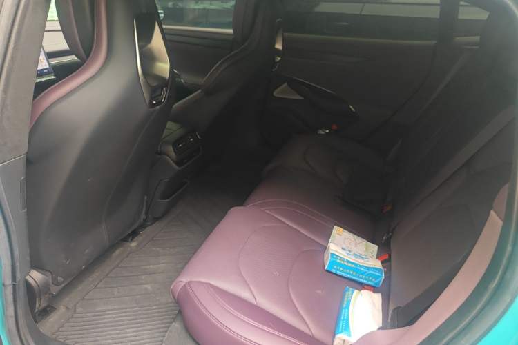 Used Xiaomi Auto SU7 2024 Four-Wheel Drive Ultra-Long Range Advanced Intelligent Driving Max Edition Left Rear Seat