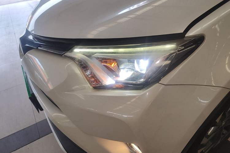 Used Toyota RAV4 2018 2.5L Automatic 4x4 Elite i Edition
