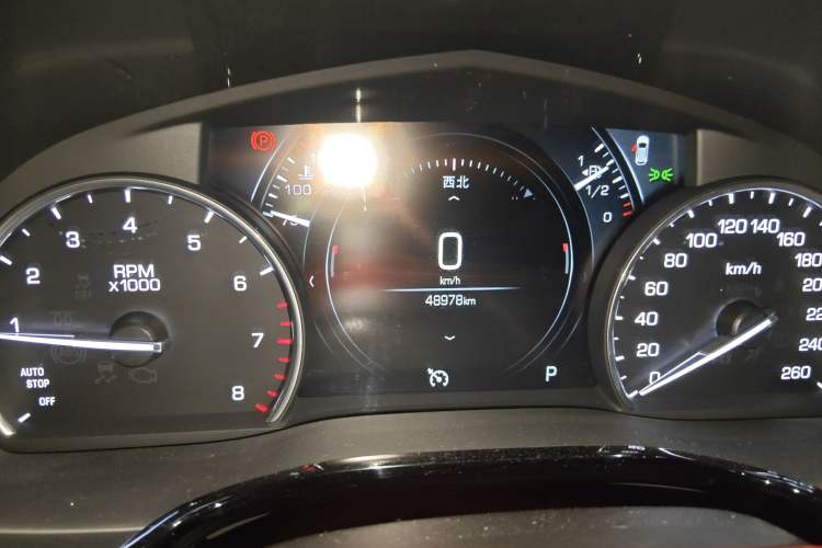 Used Cadillac XT5 2018 25T Luxury Model