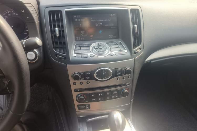 Used Infiniti G Series 2013 G25 Sedan Luxury Sport Edition Audio And AC Panel